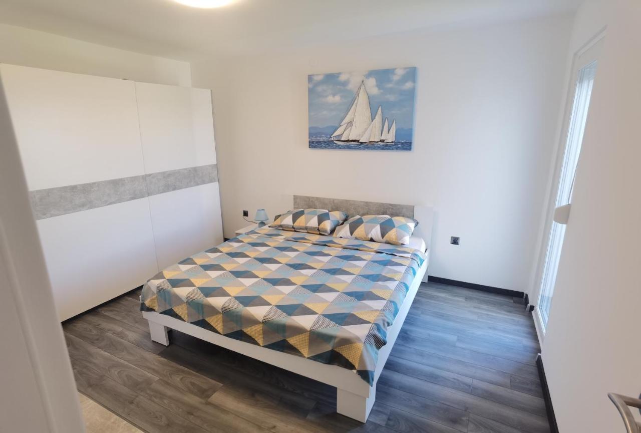 Apartment Pek Crikvenica Buitenkant foto